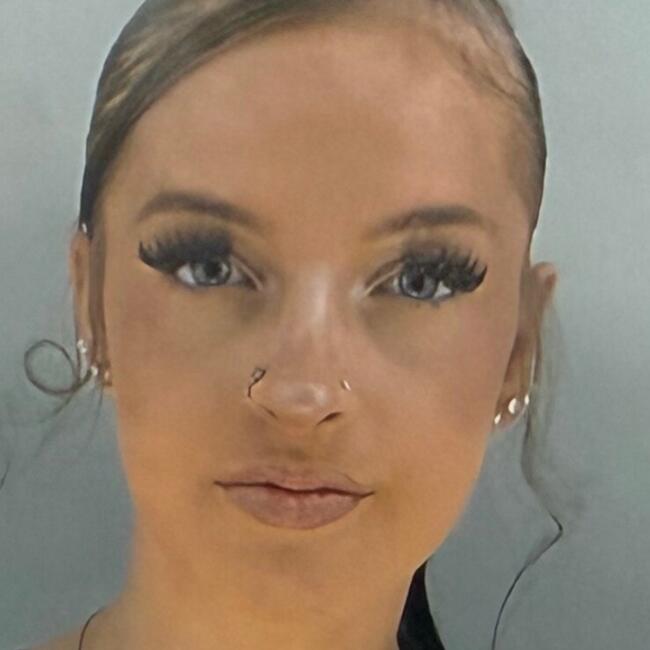 Babysitter in Tourcoing: Manon