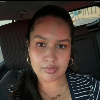 Babysitter Miami: Sherly