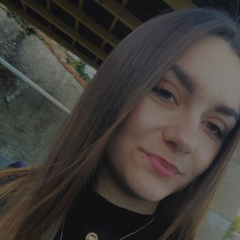 Babysitter Arvert: Emma