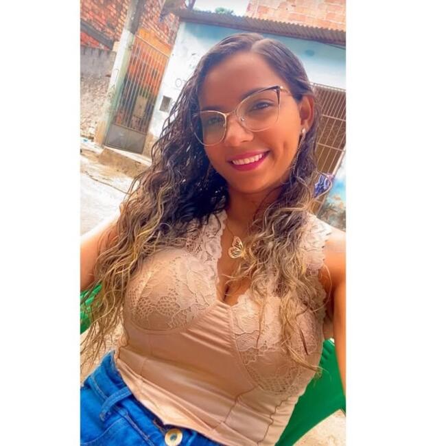 Babysitter in Salvador: Milena