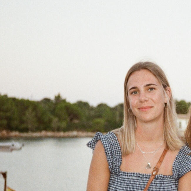 Babysitter in Norwich: Saskia