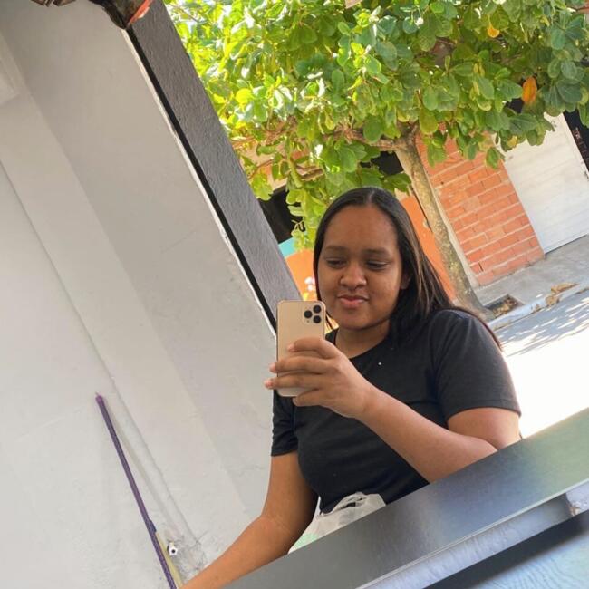 Emprego de babá em São Paulo: Debora