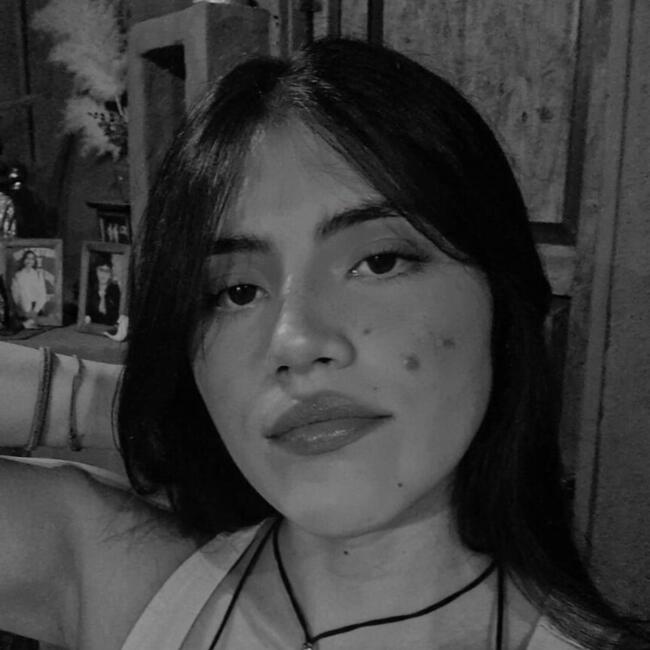 Babysitter in San Juan: Luana