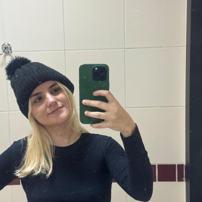 Babá em Taubaté: Emmanuele