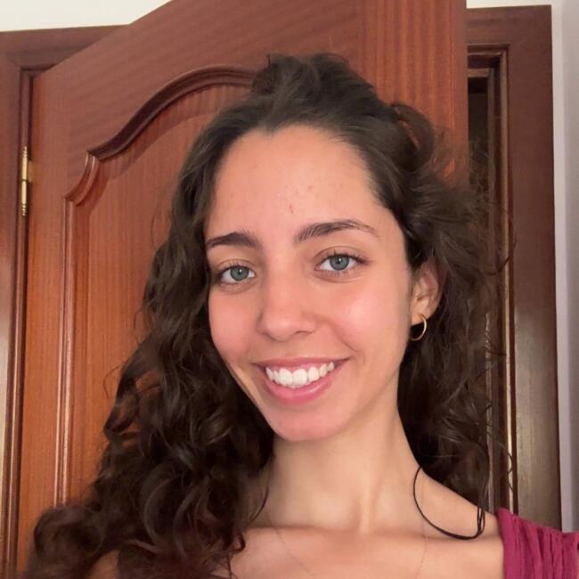 Babysitter in Câmara de Lobos: Mariana