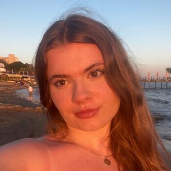 Babysitter in Redditch: Agatha