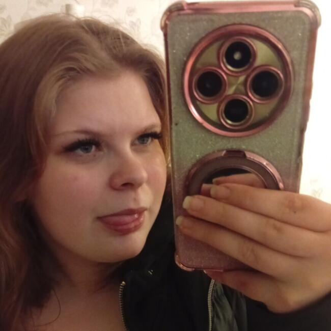 Babysitter in Örebro: Julia