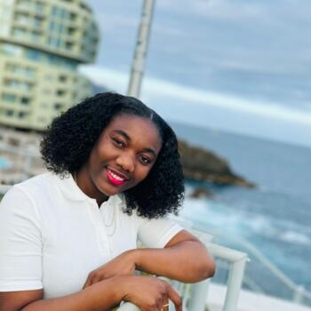 Babysitter Funchal: Vanilza