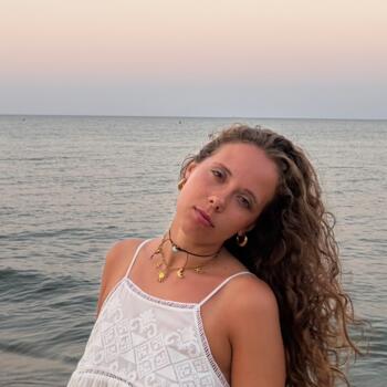 Babysitter in Milan: Madalina