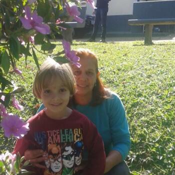 Babysitter in Bragança Paulista: Ozelia