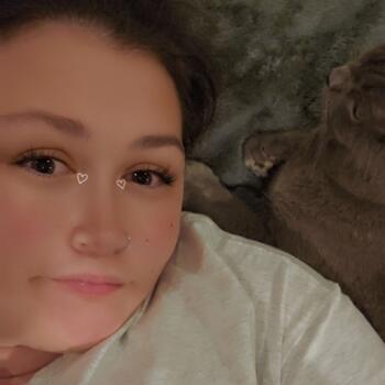 Babysitter in Rolleston: Nicole