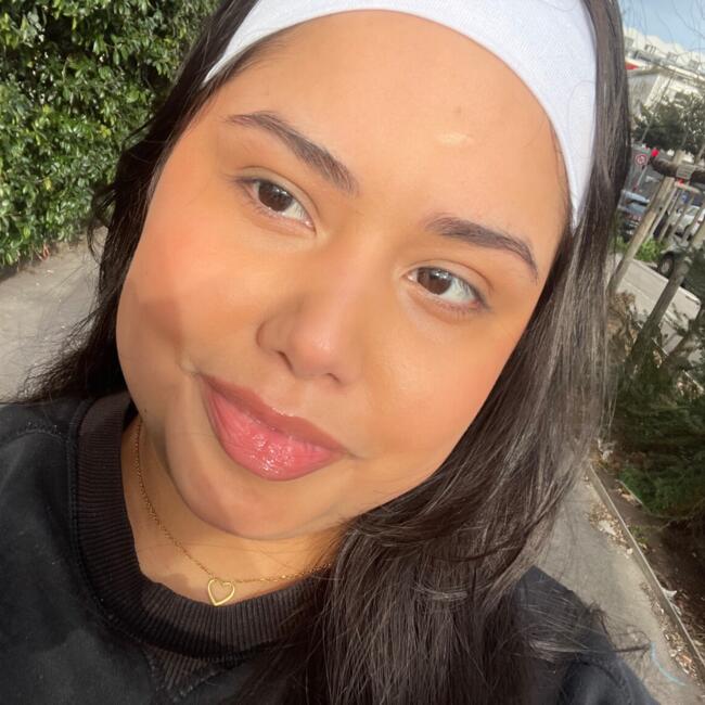 Babysitter in Marseille: Emilly