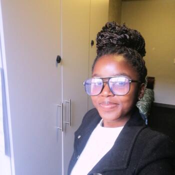 Babysitter in Pretoria: Mandisa Angel