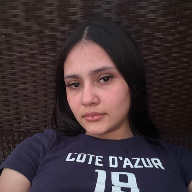 Babysitter in Brooklyn: Ashly