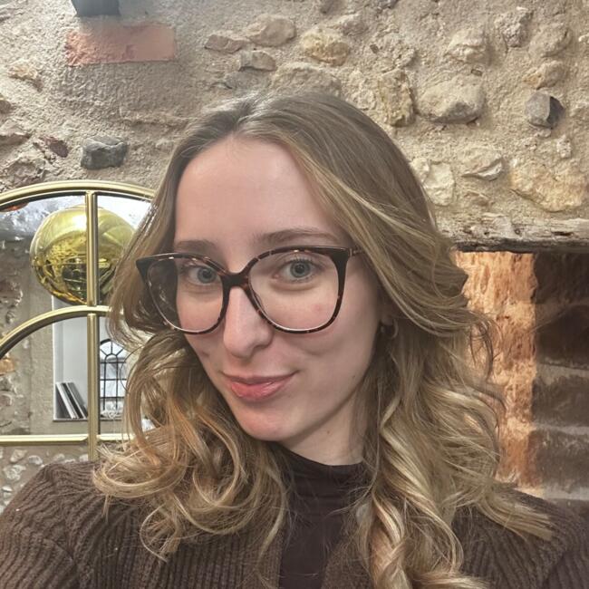 Babysitter in Aix-en-Provence: Céline