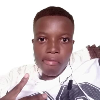 Babysitter in Brits: Gomolemo