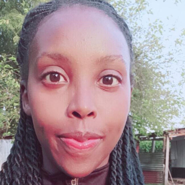 Babysitting job in Londiani: Tania