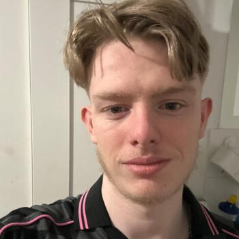 Babysitter em Charleroi: Alexis