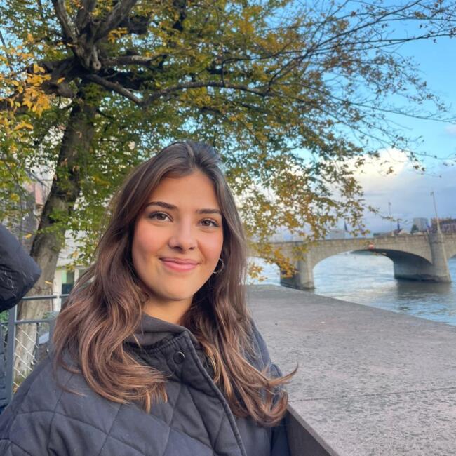 Nounou à Bâle: Lina