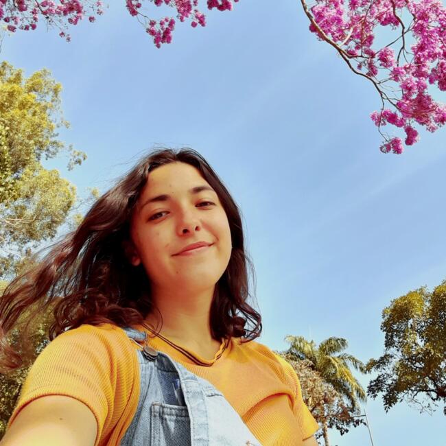 Babá em Piracicaba: Giovana