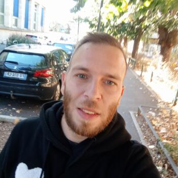 Babysitter in Villeneuve-Saint-Georges: LAURENT