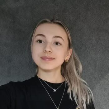 Babysitter in Grenoble: Anouk