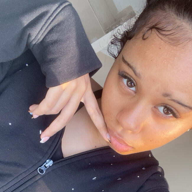 Babysitter in Canasta: Maria victoria