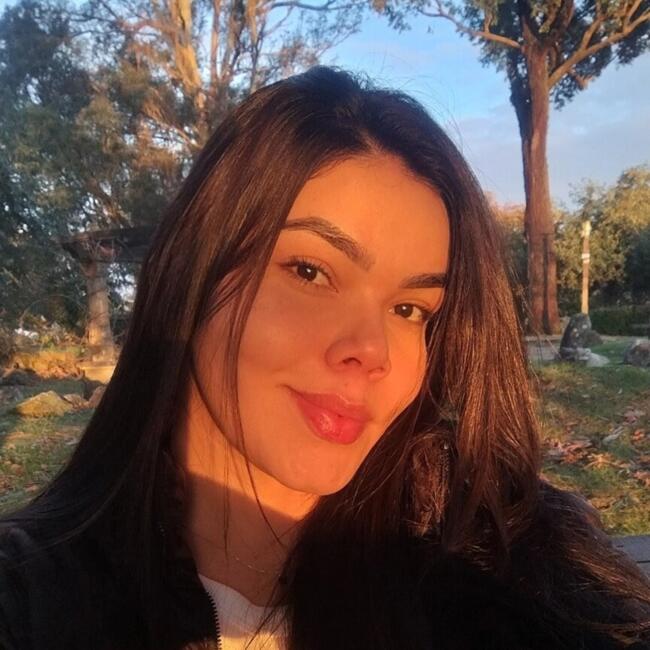 Canguro en Pontevedra: Thayla