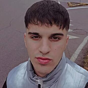 Babysitter a Novi di Modena: Devid