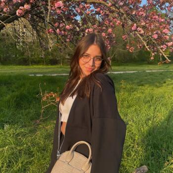Baby-sitter in Neuilly-sur-Seine: Kelly