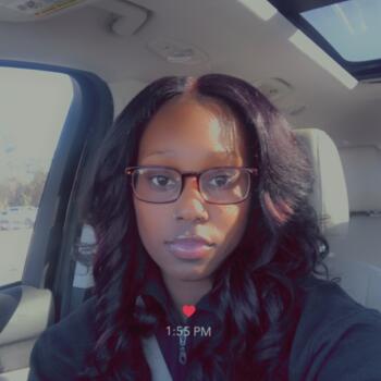 Babysitter in Houston Heights: Michelle