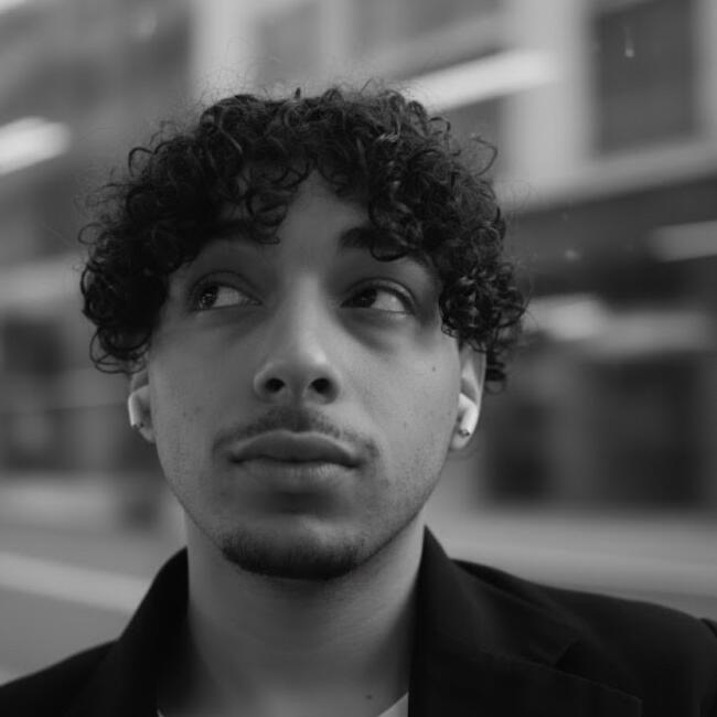 Babysitter in Saint-Etienne: Kais