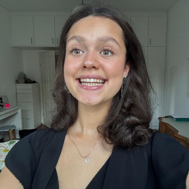 Babysitter in Vienna: Lilia