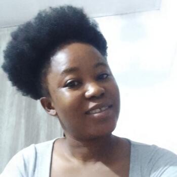 Babysitter Accra: VENESSA