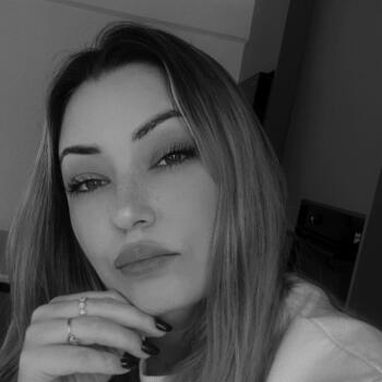 Larnaka bölgesinde bebek bakıcısı: Katerina