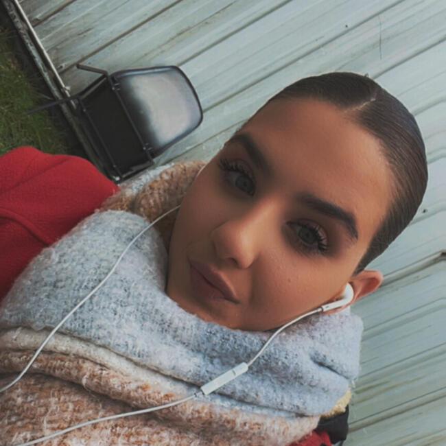 Babysitter in Magny-les-Hameaux: Wendy