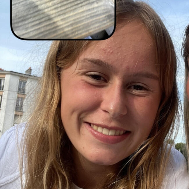 Babysitter in La Mézière: Lucie