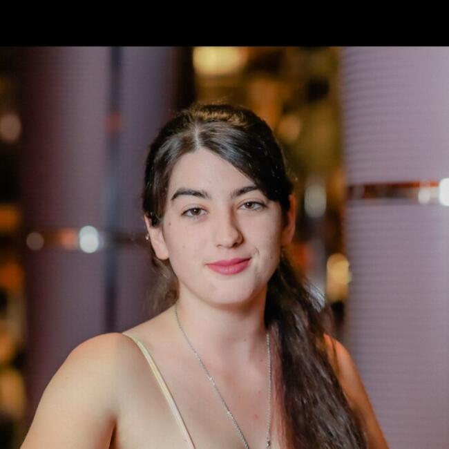 Babysitter in Alicante: Luna