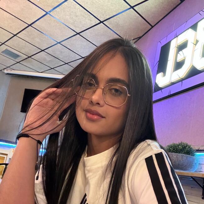 Babysitter in Ávila: Isabela