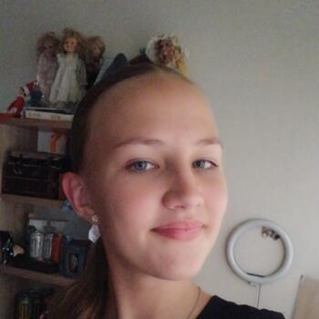 Babysitter in Germiston: Katie