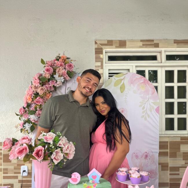 Emprego de babá em Fortaleza: Lara