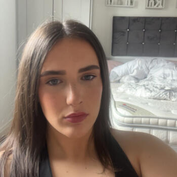 Babysitter in Stradone: Ruby