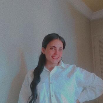 جليسة أطفال في الدار البيضاء: Houda