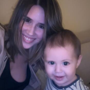 Trabajo para niñera en Asunción: trabajo de niñera Xenia