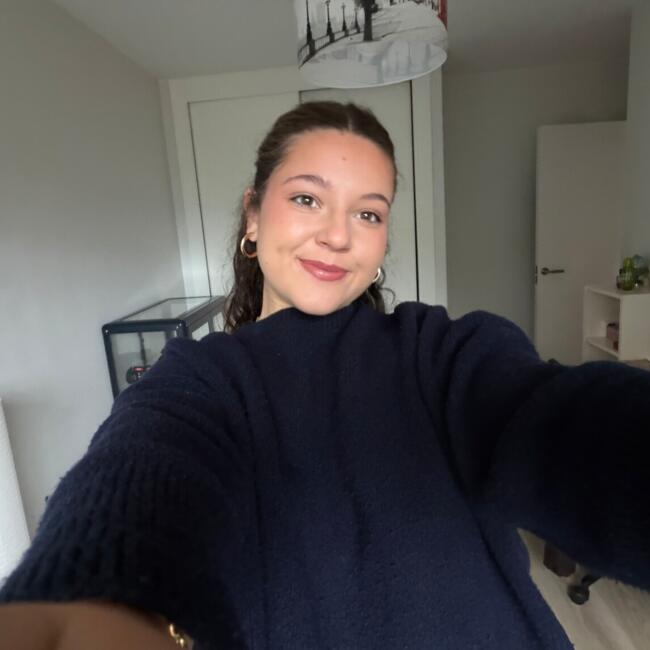 Babysitter in Alicante: Marta