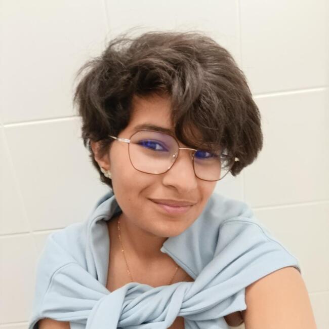 Babysitter in Caen: Eva