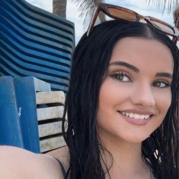 Babysitter in Nice: Julie