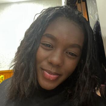 Babá em São João de Meriti: Isabela