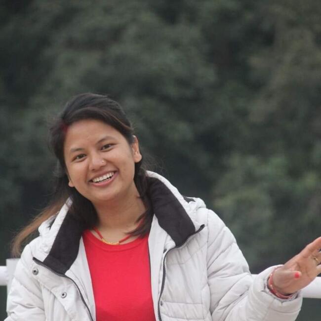 Trabalho de babysitting em Albufeira: Tara