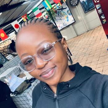 Babysitter in Hammanskraal: Mbali
